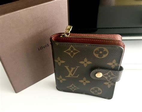 louis vuitton wallet small